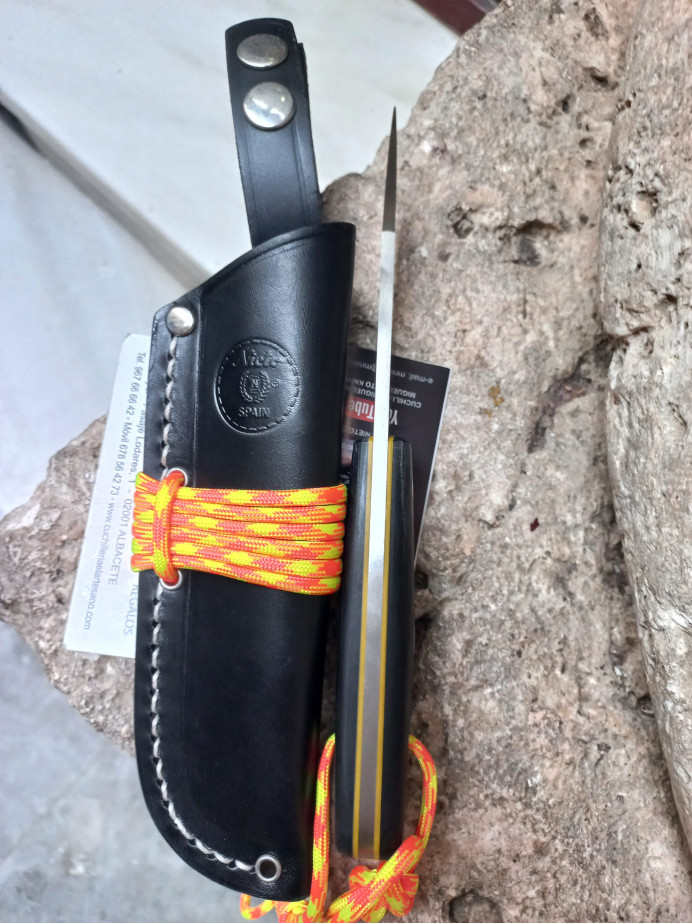 CUCHILLO SALTAMONTES MIGUEL NIETO G10
